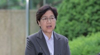 '서울대 의사' 엄마보다 더 번다…정은경 장남 놀라운 스펙