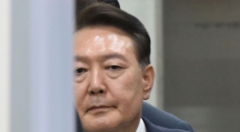 "10여명이 사지 끌어내려…尹이 '제발 좀 놔달라' 부탁" 