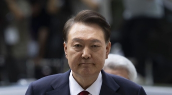 '재구속' 尹, 내란 재판 첫 불참…"건강상 이유로 불출석 사유서 제출"