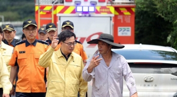 '물폭탄' 가평 찾은 김동연, 정부에 '특별재난지역' 즉각 지정 건의