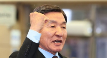 李대통령, 베트남 특사단장 박창달 전 의원으로 교체