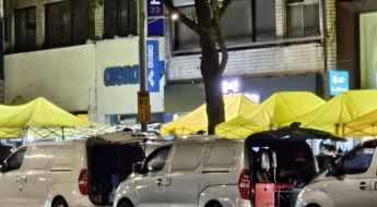 김건희 샤넬백 '40만원'…잠 못 든 욕망의 불야성[르포]