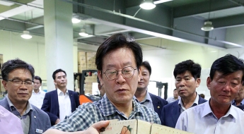 "호박무침·복숭아 좋아하는 이 대통령…부부싸움 도중에도 일단 밥은 먹었다"[시사쇼]