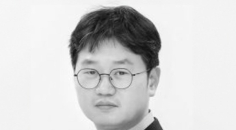 [초동시각]실용주의에도 원칙은 필요하다 