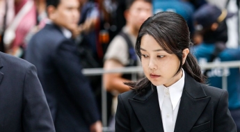 김건희 ‘혐의 부인’ 자충수… 영장심사서 ‘증거 인멸 우려’ 인정될까