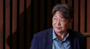경찰, '주식 차명거래 의혹' 이춘석 의원 전격 소환