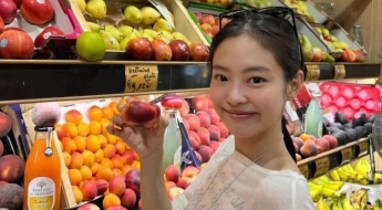 "까불지 마라"…블핑 제니가 입자 난리난 '3만원짜리 티셔츠'