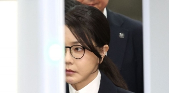 신평 "김건희 면회 부탁한 기자는 주진우…尹부부와 오랜 인연"