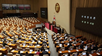 10명 중 7명 '폭염 작업 중지권' 필요…국회 문턱 못 넘는 '법'