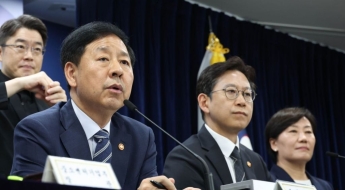 [새정부 성장전략]30조원 쏟았는데…李정부 공식 올 성장률 0%대 전망 