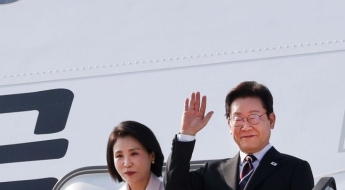 [폴폴뉴스]李대통령 지지율 하락세 멈추고 3주만에 반등