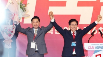 전한길 "한동훈 품고 전한길 버린다는 김문수, 사과하고 정계 은퇴해야"