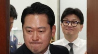 이 한장의 사진에 담긴 악연…국힘 지형이 요동친다