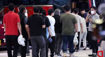 "미국 공장에 가기 싫어요" 싸늘…LG엔솔 협력사는 '사다리게임' 파견까지