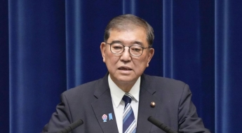日 이시바 총리, 한일회담 앞두고 이수현 묘지 참배