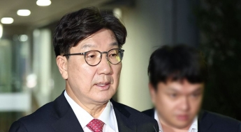 구속된 권성동, 지역구 챙기기?…제한급수 해제에 