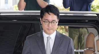 심우정 전 검찰총장, '이종섭 도피' 채상병특검 피의자 출석