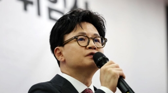 '장미아파트' 두고 김병기-한동훈 설전…