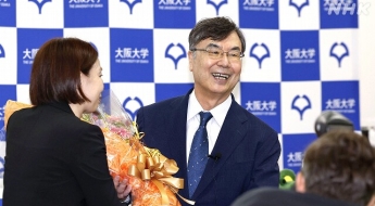 [일본人사이드]'네이처도 거절했던 논문'…30년 연구해 노벨상 탄 사카구치 시몬 