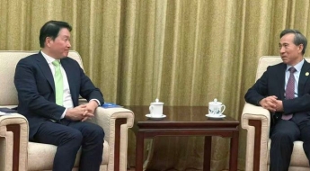 최태원 회장, APEC 앞두고 방중…CCPIT·상하이 당서기 면담