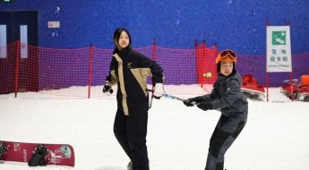 "中 아웃도어 스포츠 인구 4억…빙설산업 연 200조원 육박"