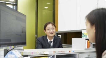 아파트 판 이찬진, 코스피 추종 ETF 샀다