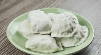 유통기한 지났다고 버리긴 괜히 아까워…500일 된 냉동만두, 먹어도 될까?