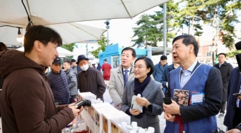 구윤철 부총리·한성숙 장관, '코리아 그랜드 페스티벌' 행사장 방문