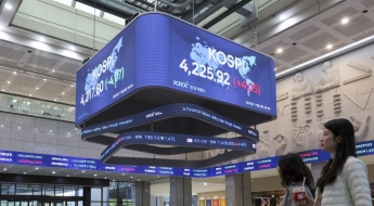 '불장'이라더니 개미 절반 "평균 931만원 손실"…60대 이상은 1400만원 육박