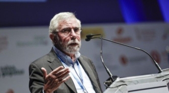 "전 국민에 현금 290만원 지급" 공약…'끔찍한 발상' 경고 날린 美교수