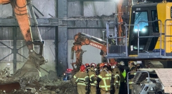 울산화력 매몰자 시신 1구 추가 수습…사망자 6명으로