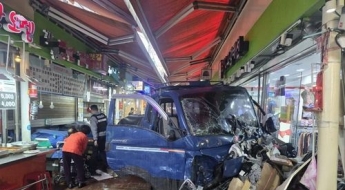 부천 시장서 트럭 돌진, 2명 사망·18명 부상…60대 운전자 체포