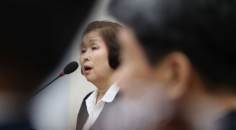 '대선 댓글 여론조작' 손효숙 리박스쿨 대표 검찰 송치