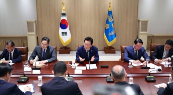 [폴폴뉴스]李대통령 지지율 3주만 하락세…'팩트시트' 공개 후 상승 전환