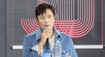 "유독 안 늙는 저 사람, 비결이 뭐야"…다국어 사용이 노화 늦춘다