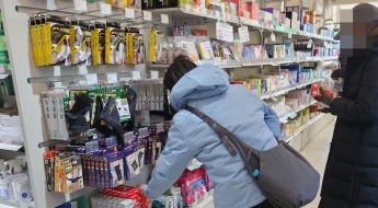 지갑이 자동문처럼 '쓱'…외국인들 올리브영 가듯이 다녀가는 '이곳' 쇼핑 성지 등극[르포]