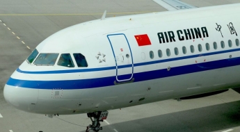 "일본 가지마" 中 정부 말 떨어지자…일본행 항공권 사흘 만에 49만건 취소