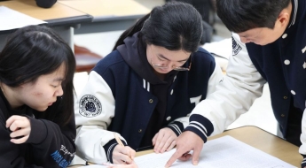 올 수능, 가채점 분석하니…최상위권은 '영어'가 변수