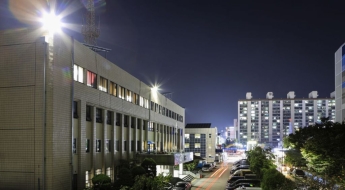 "휴대전화 안 바꿔줘서"…여중생, 집에 불 지른 혐의 입건