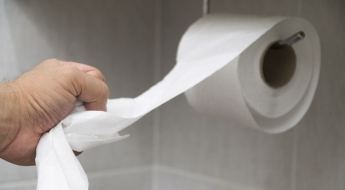 "부검 결과에 다들 경악"…'변비로 사망' 남성의 장 속에서 발견된 것