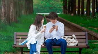 매칭 앱서 만나고, 혼전동거, 허니문 국내로…일본 신혼 평균 이렇다