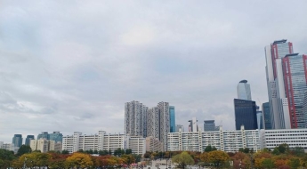 주인 없는 노트북과 휴대폰…