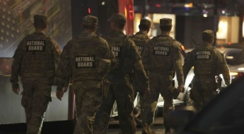 美 정부, 워싱턴 주방위군 피격에 '19개 우려국' 영주권자 전면 재조사…이민 규제 강화