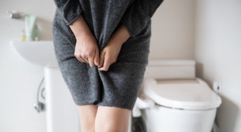 너무 급해 밖에서 '실례'한 여성…알고보니 공무원의 '실험'이었다