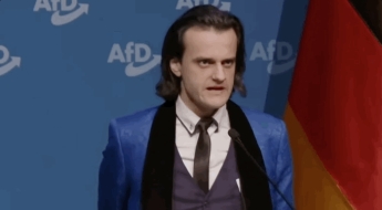 말투와 몸짓 딱 히틀러인데?…극우 정치인 연설에 '발칵'