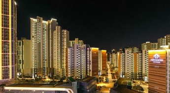 단지서 킥보드 타면 20만원, 외부인이 놀이터 오면 10만원 '출입 금지' 내건 아파트