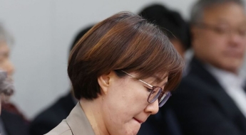 유탄 맞았다는 김현지 