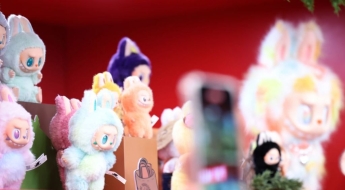 [주末머니]라부부 VS 헬로키티, 주가는 누가 더 좋을까