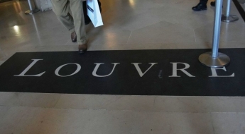 절도에 누수까지 다사다난 루브르…노조 "정규직 전환 해달라" 파업 선언