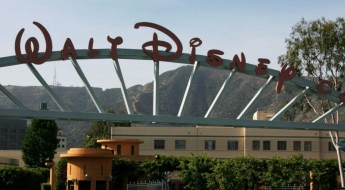 디즈니, 오픈AI에 10억달러 투자…할리우드·AI 협업 본격화